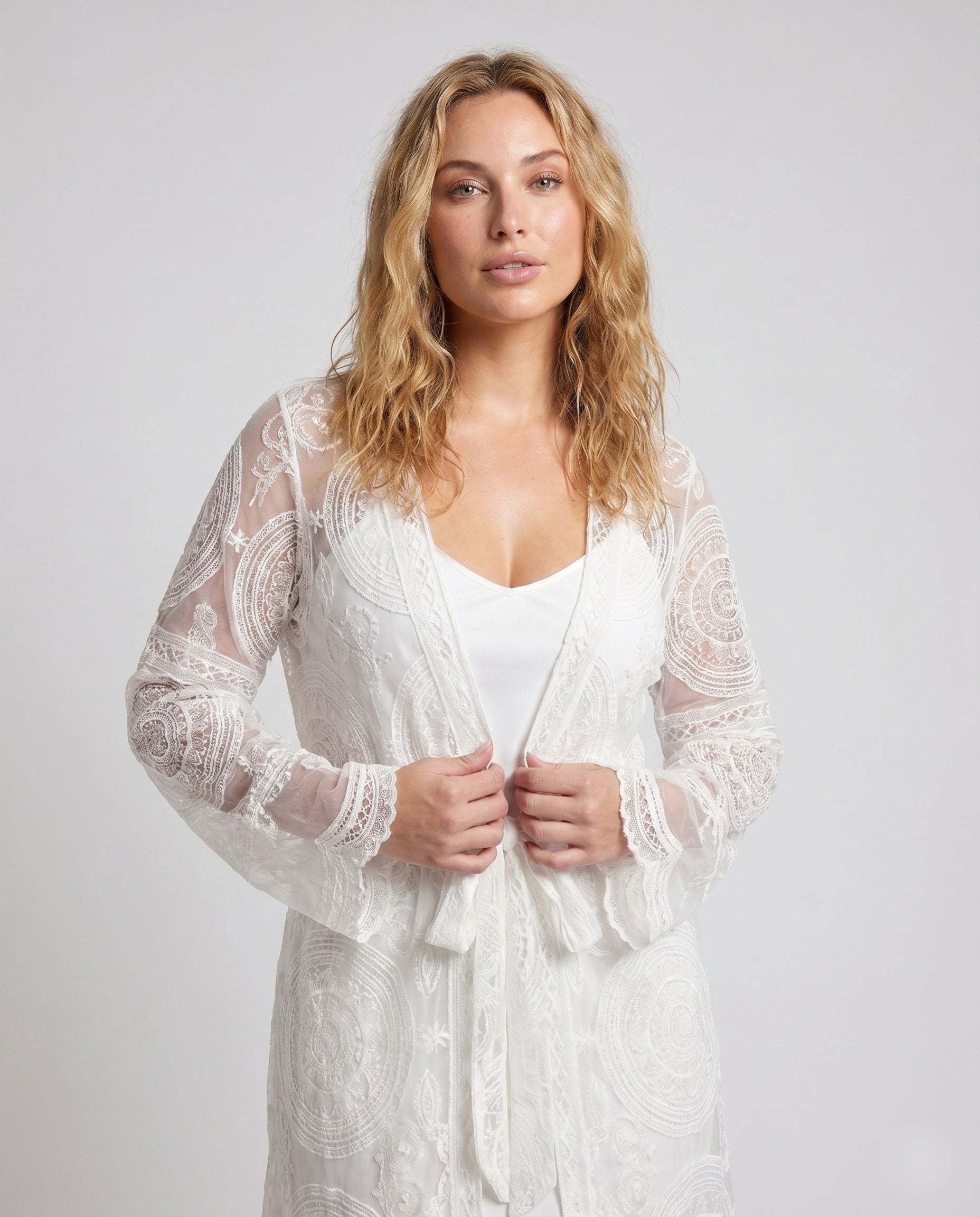 Product 15622905332042 - upper_body