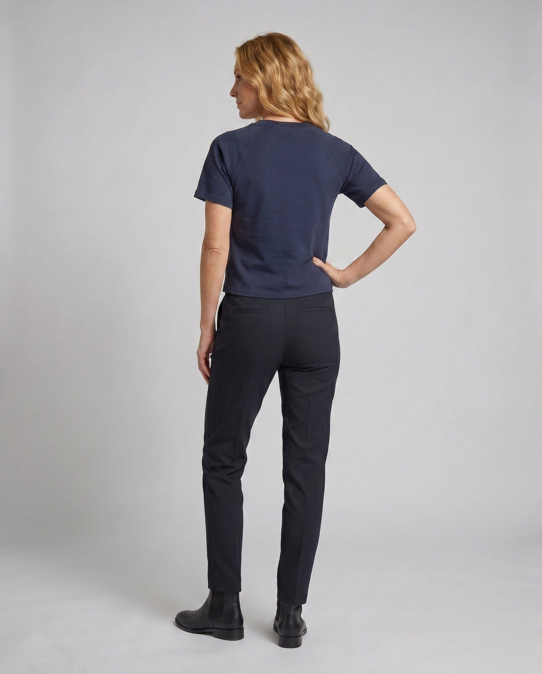 Product 15624549728586 - back_view