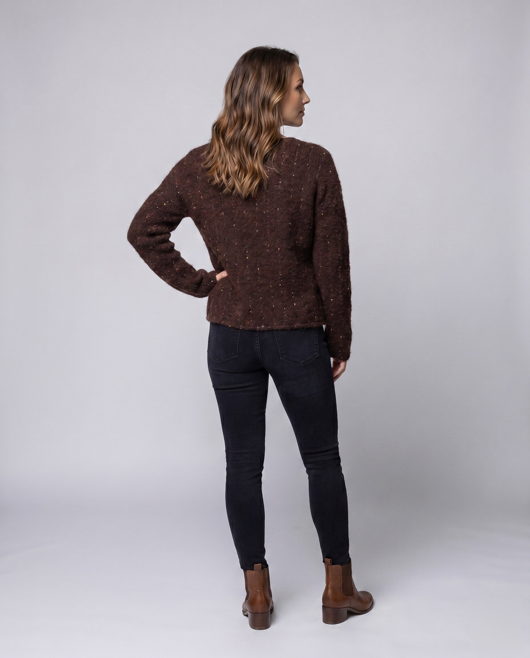 Product 15629097730378 - back_view
