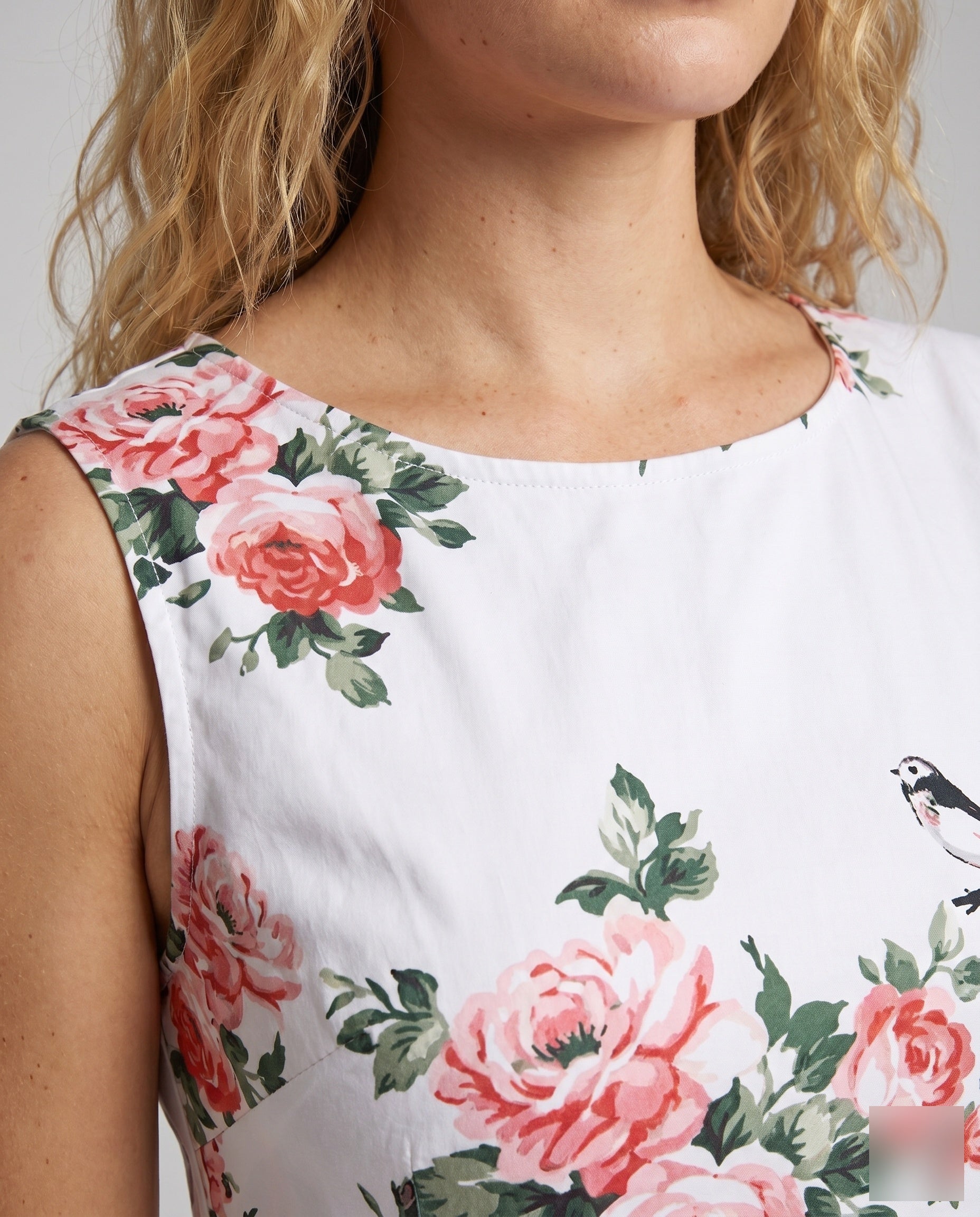 Product 15633171743050 - close_up_detail