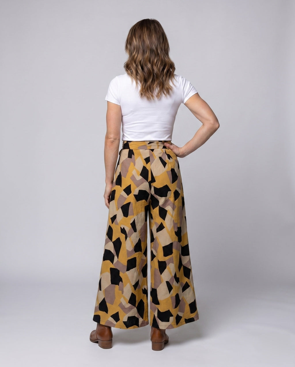 Product 15633179771210 - back_view