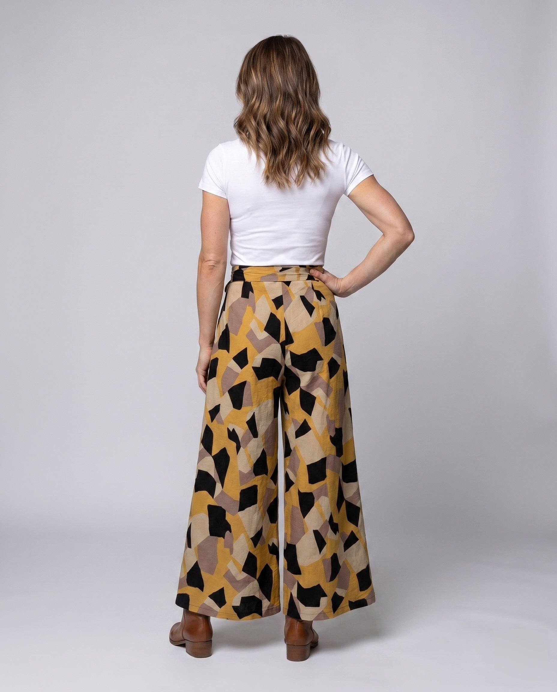 Product 15633179771210 - back_view