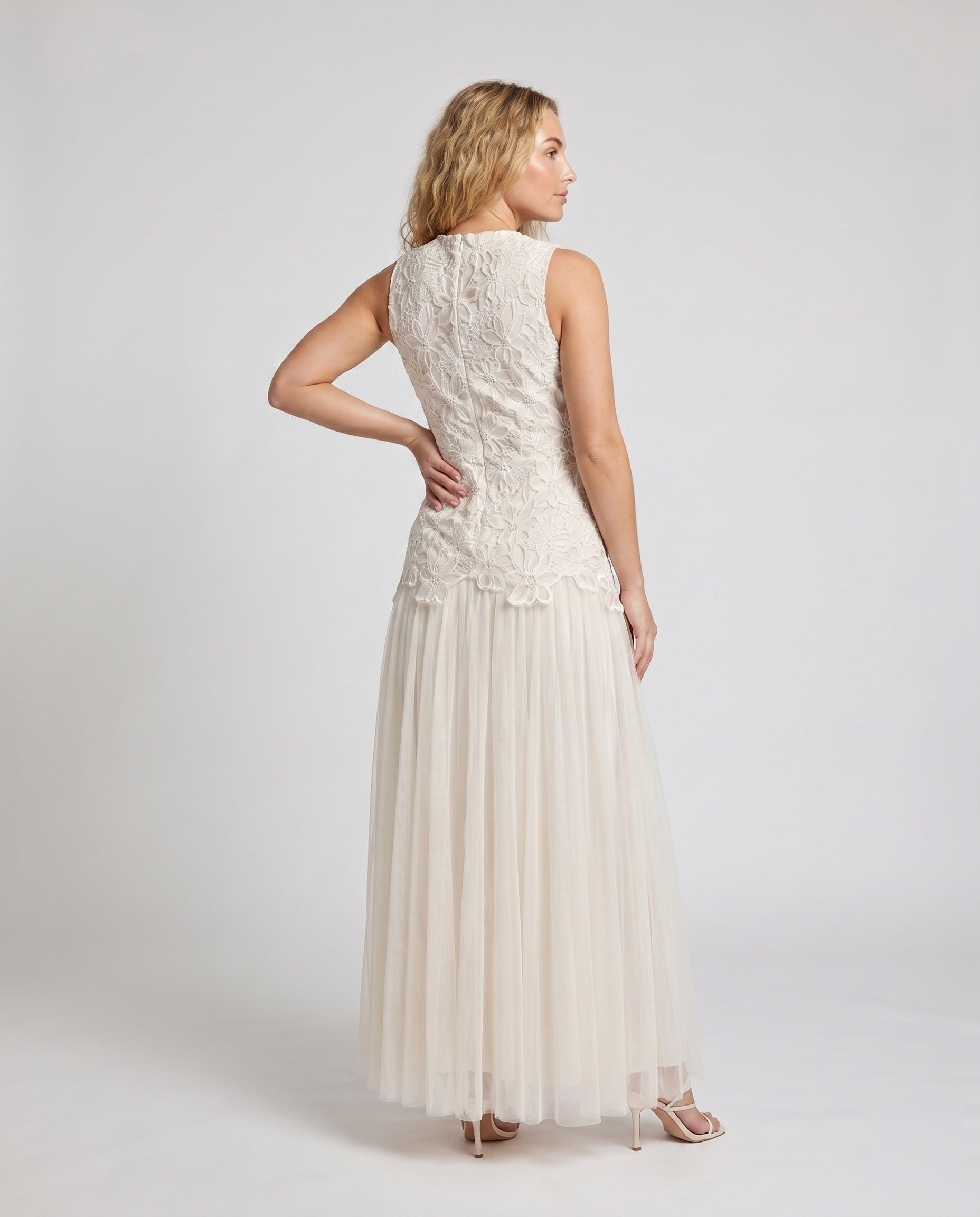 Product 15633235607882 - back_view