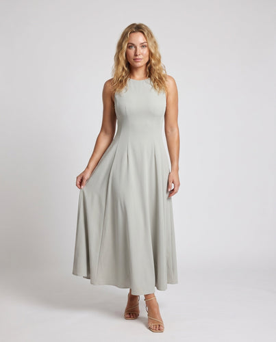 Damen Elegantes Maxikleid mit figurbetonter Silhouette und weit schwingendem Rock