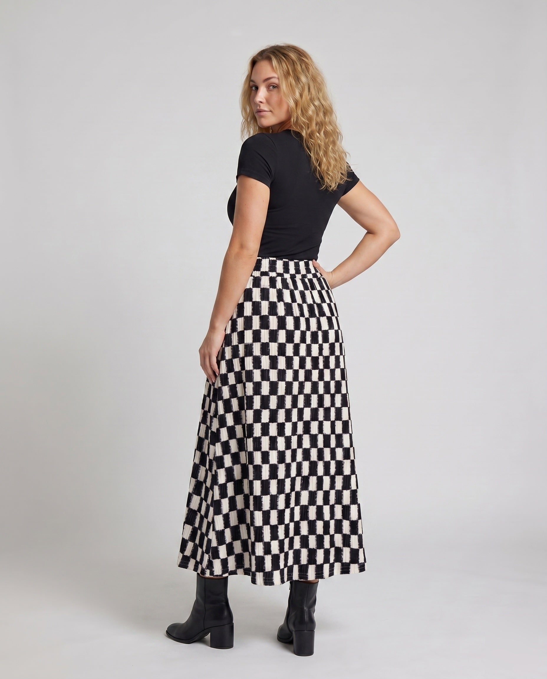 Product 15633293246794 - back_view