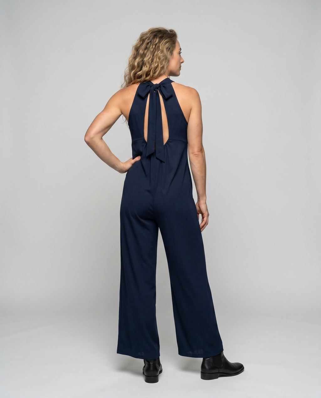 Product 15634927976778 - back_view