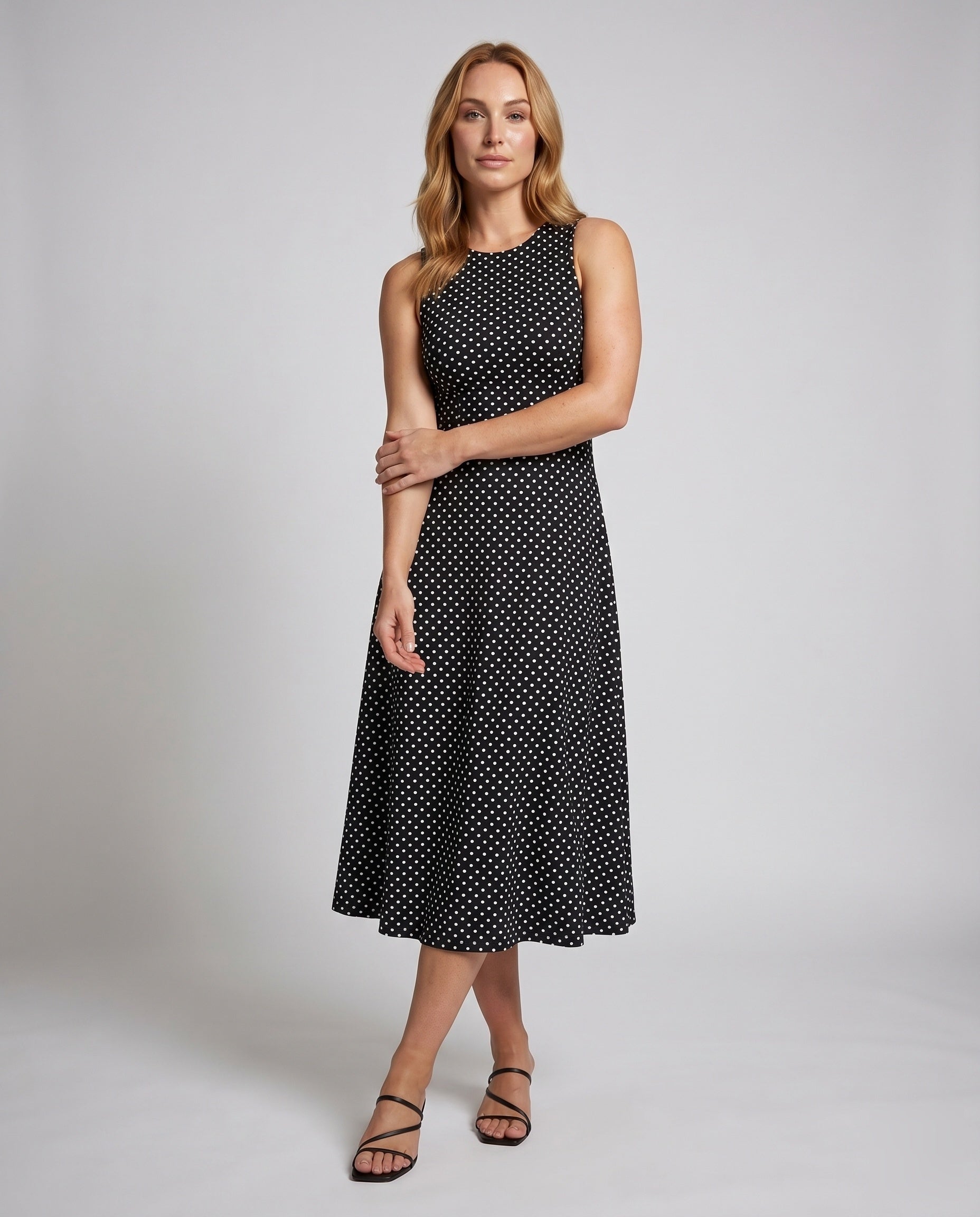 Product 15636285981002 - full_body_front