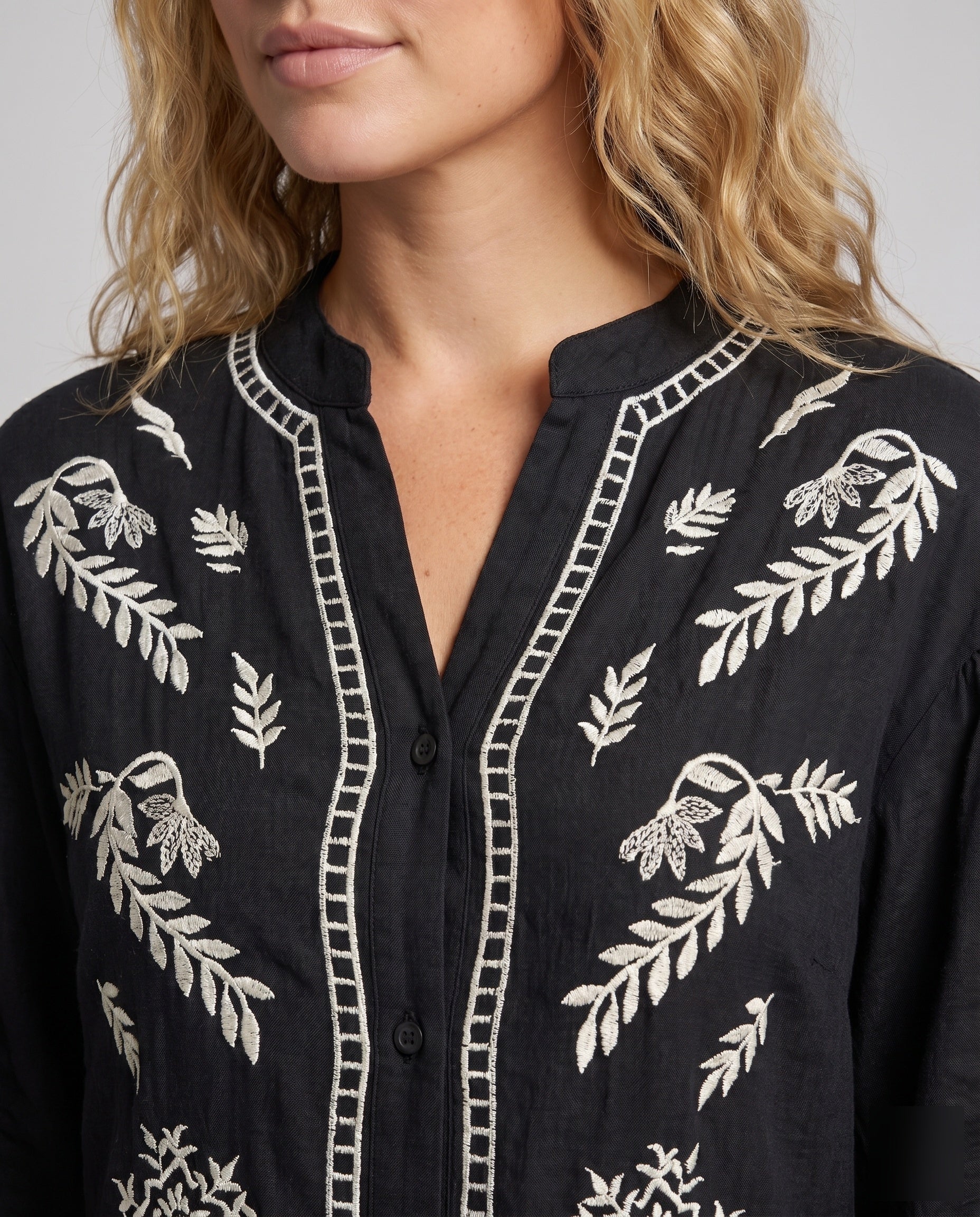 Product 15636295188810 - close_up_detail