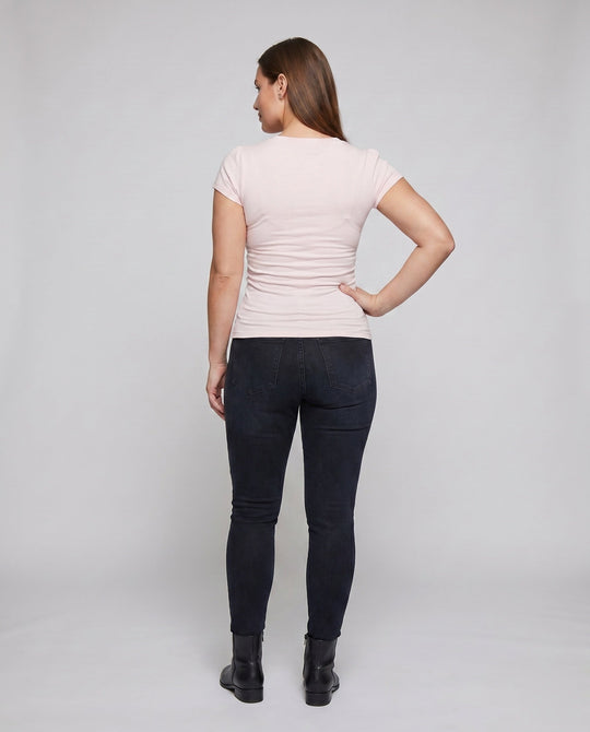 Product 15637879882058 - back_view