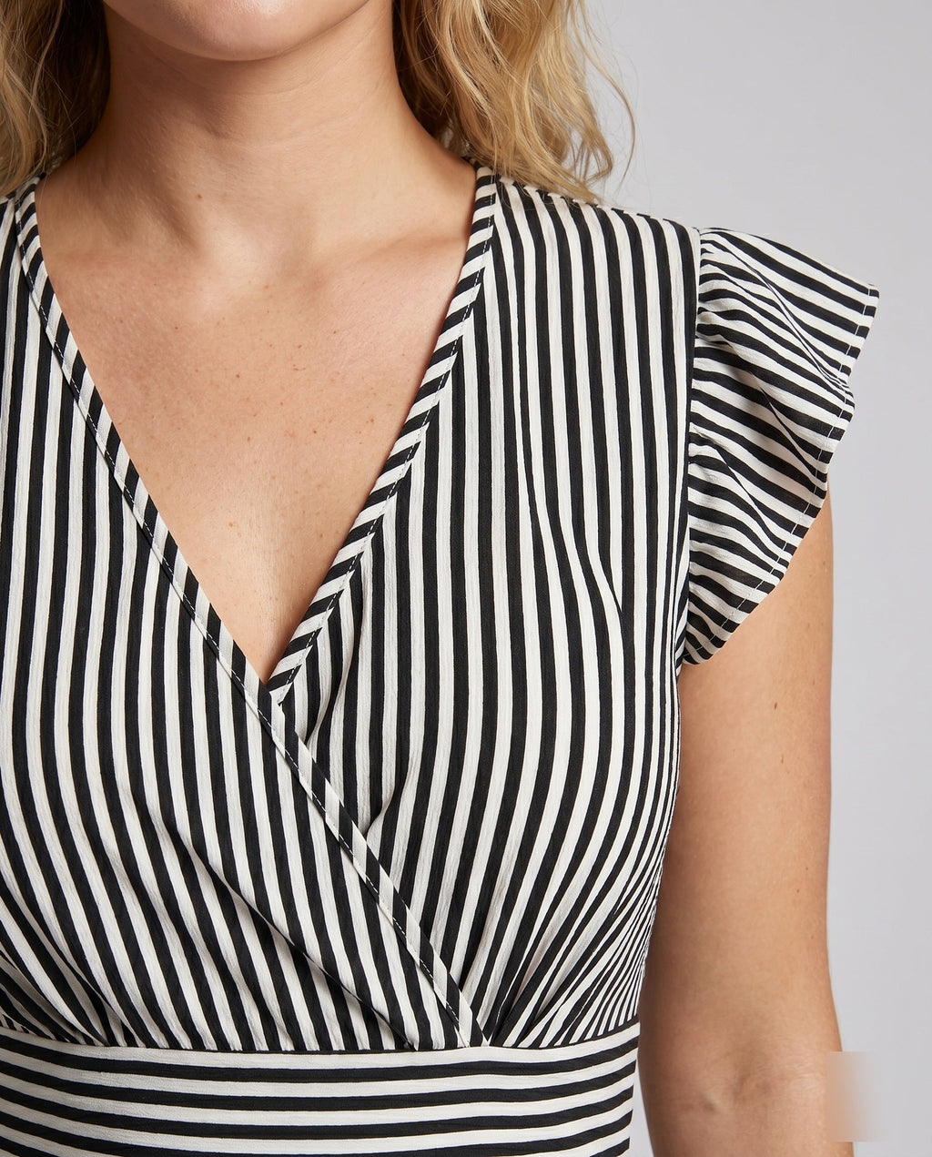 Product 15638177841482 - close_up_detail