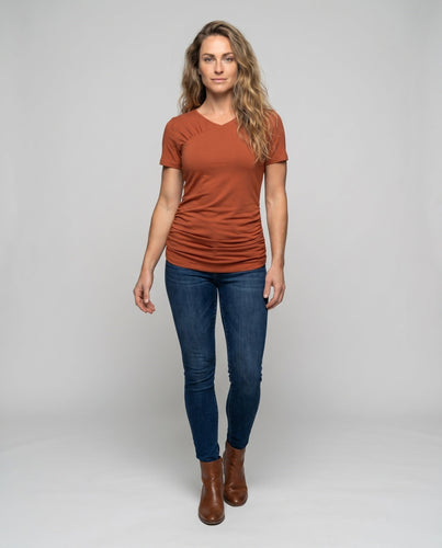 Damen lässiges T-Shirt mit schmalem Schnitt und Raffung