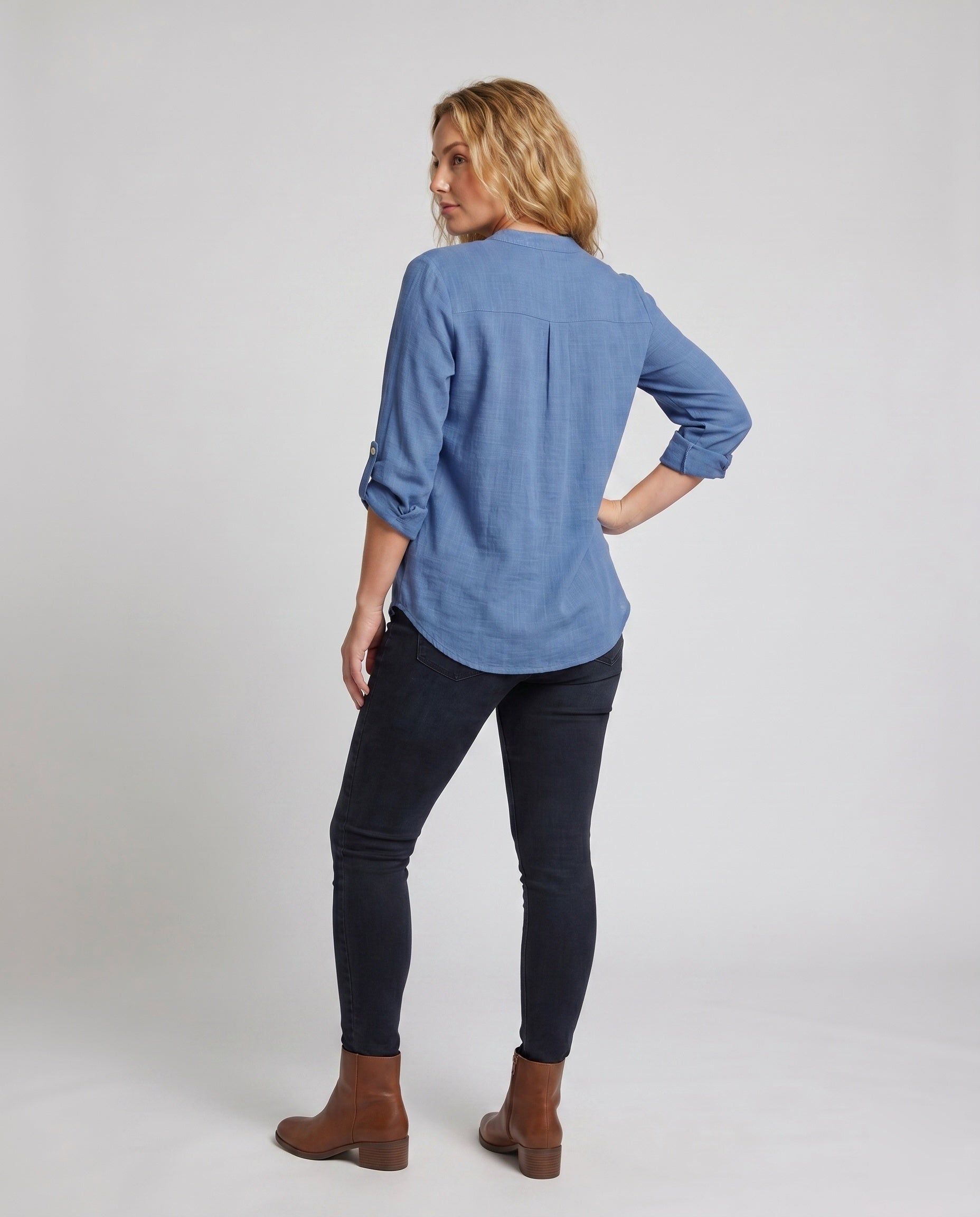 Product 15638213329226 - back_view