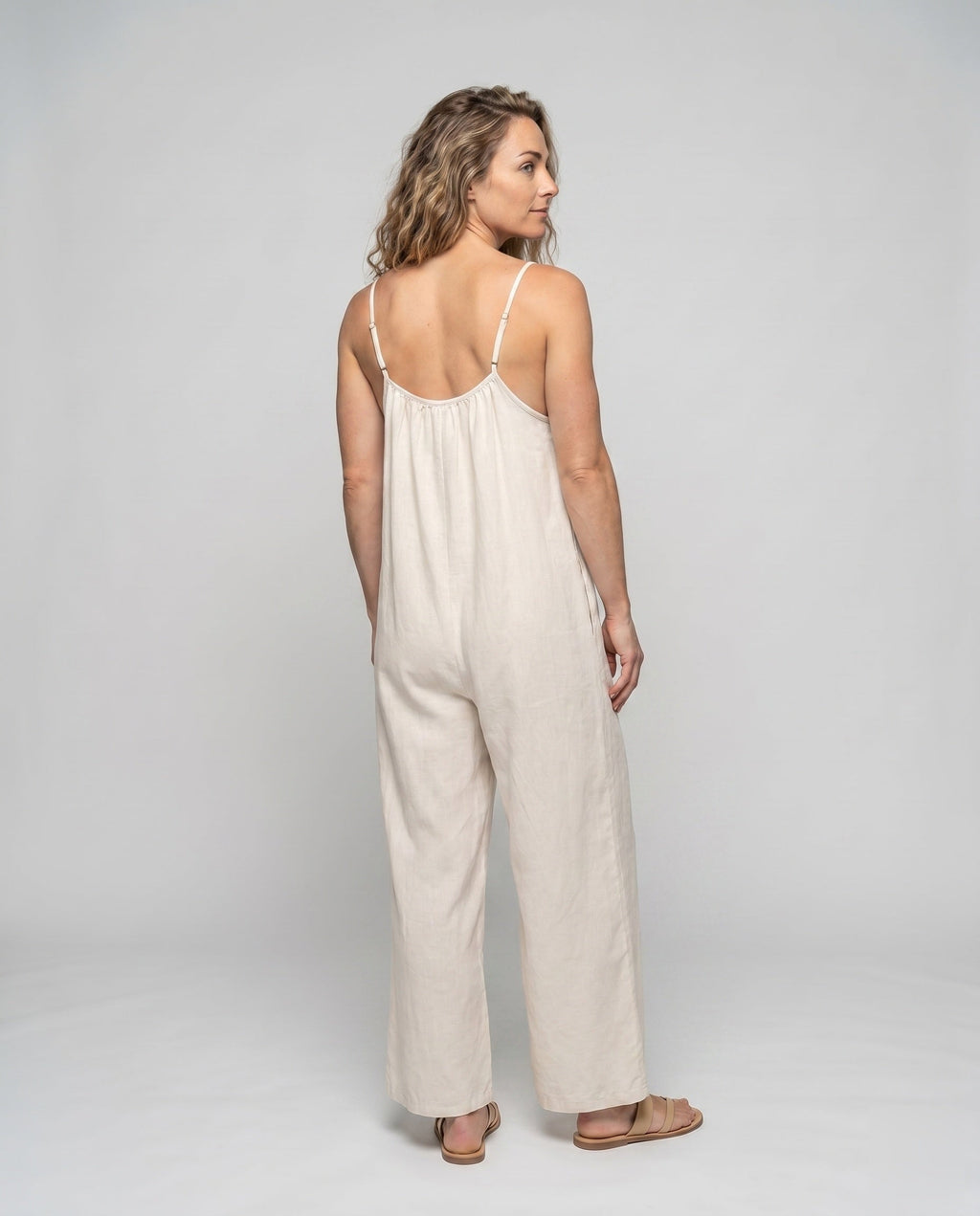 Product 15639228940618 - back_view