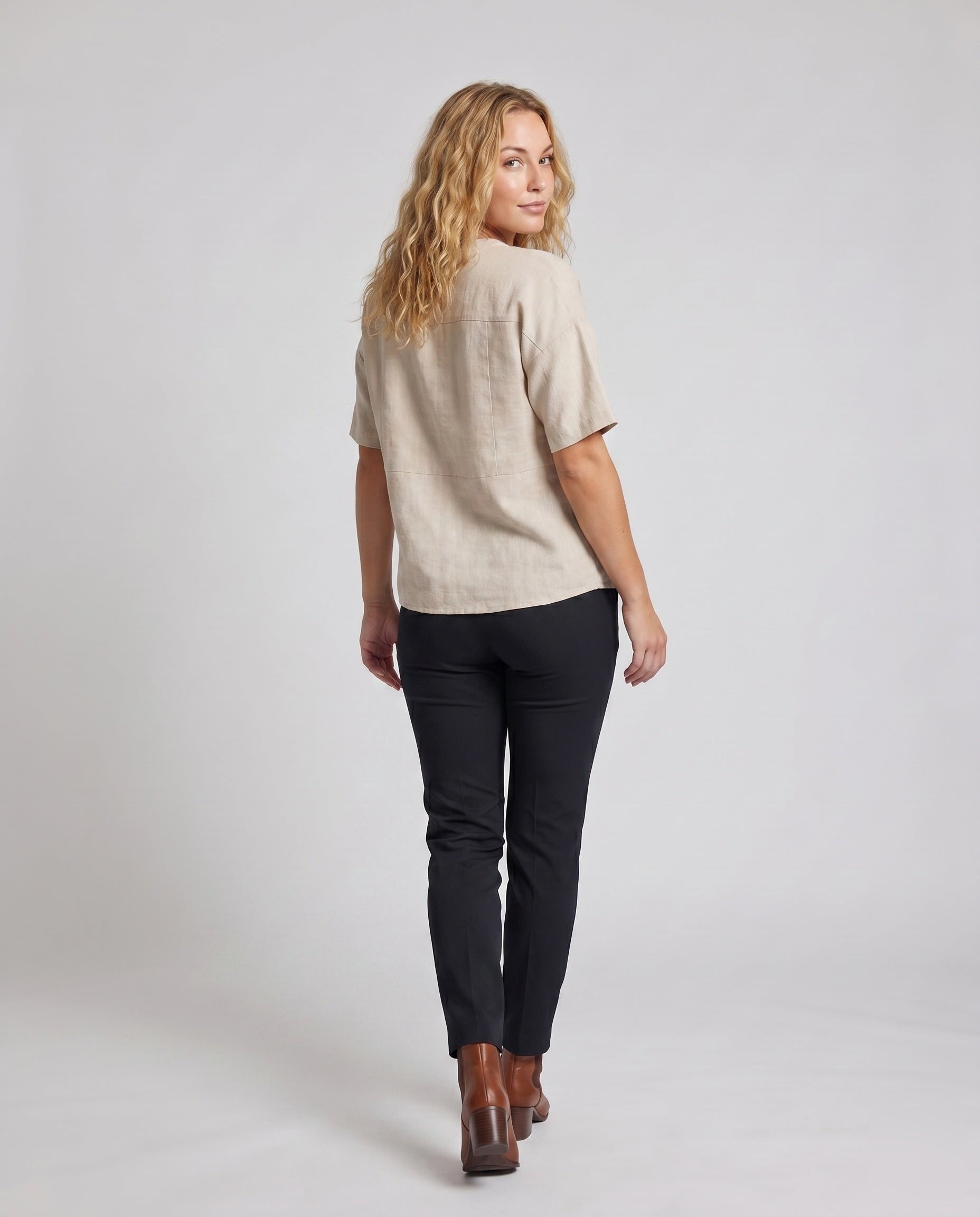 Product 15639229989194 - back_view