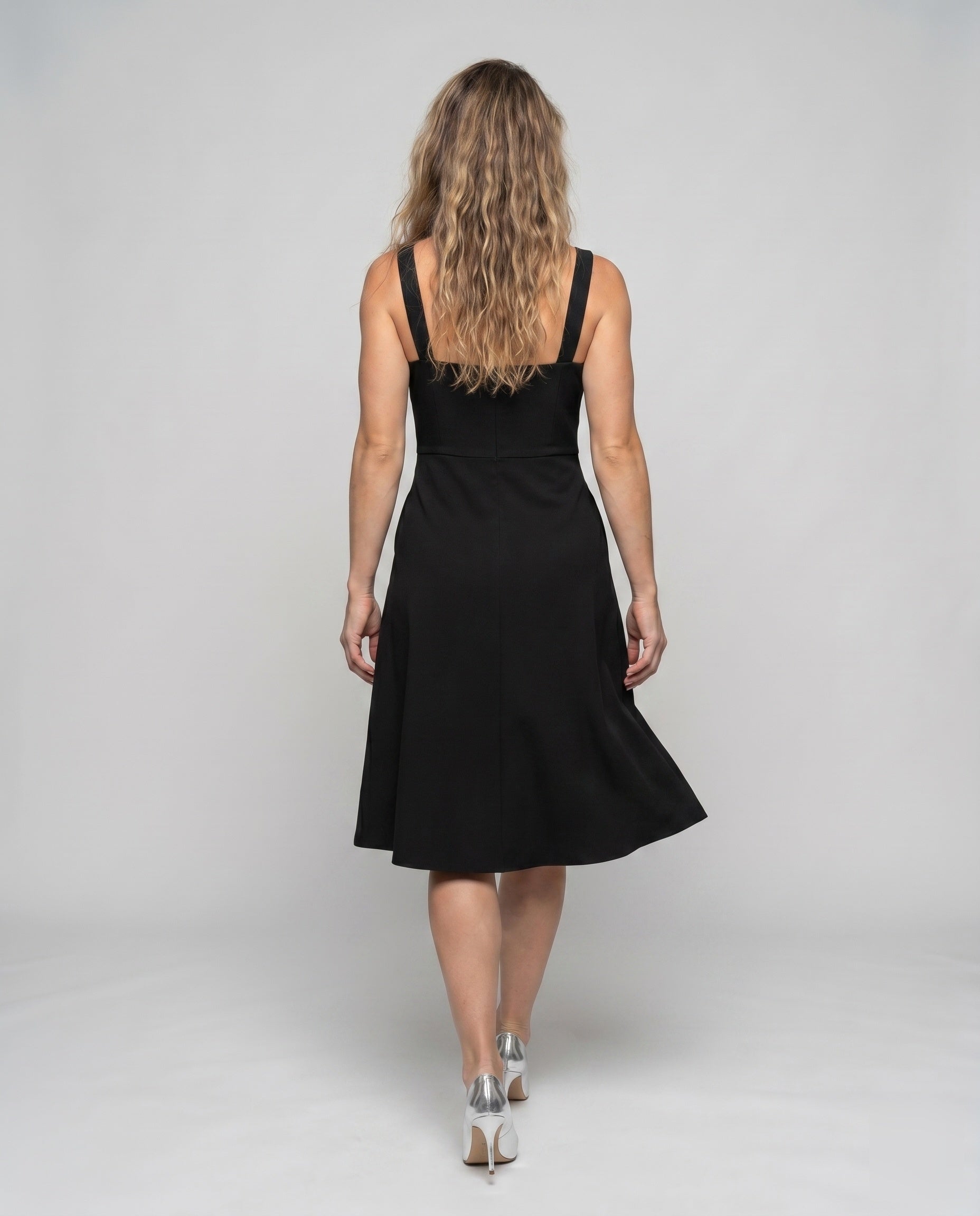 Product 15641120964938 - back_view