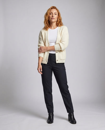 Damen Strickjacke mit großen Knit-Mustern und Taschen