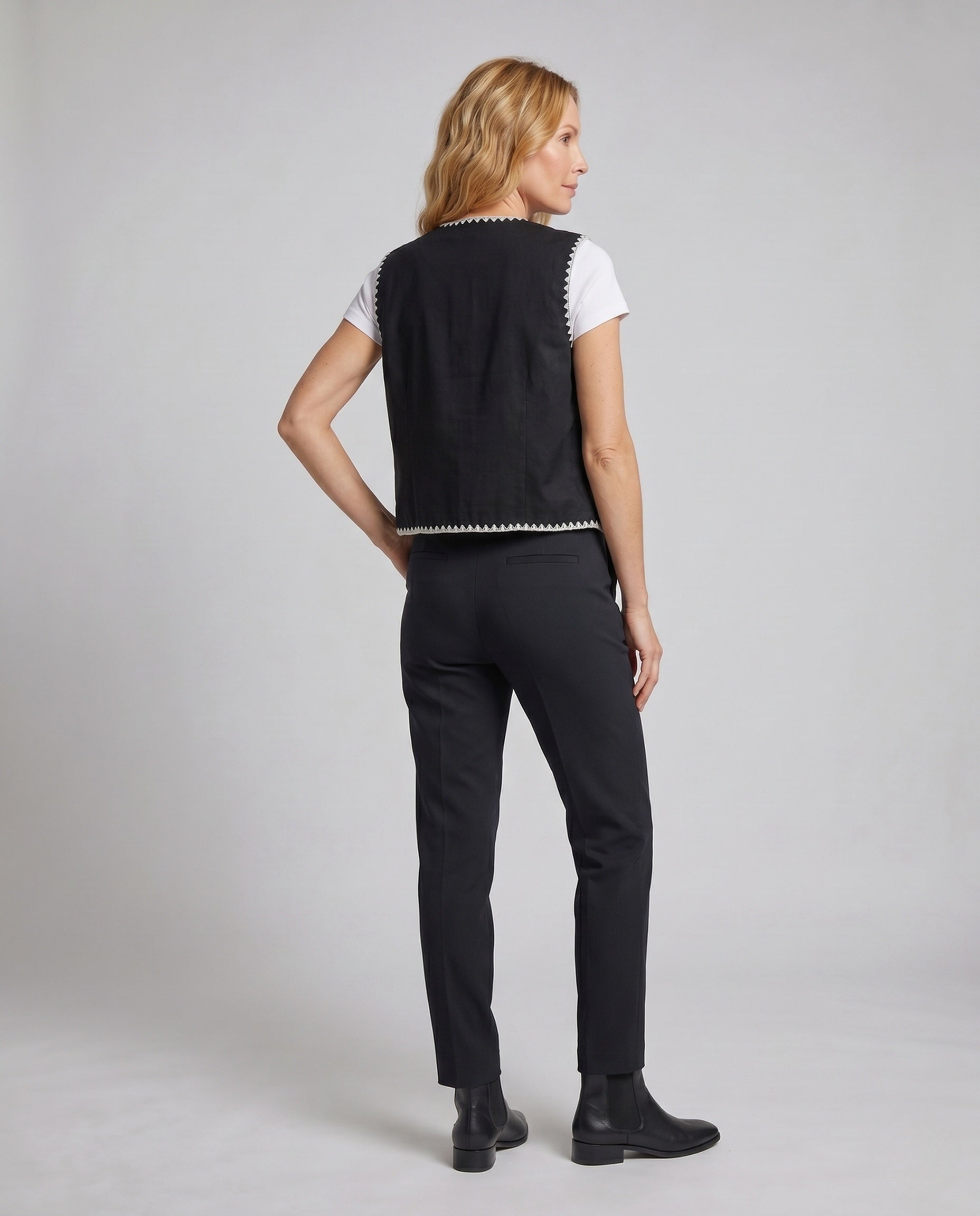 Product 15645936419146 - back_view