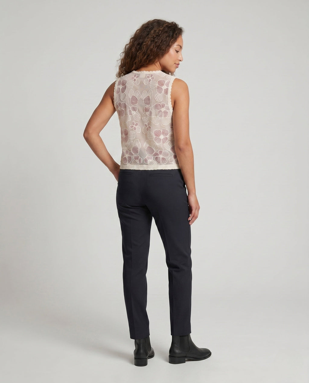 Product 15645948838218 - back_view