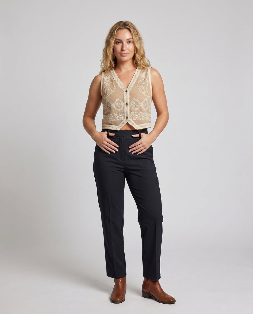 Product 15645958701386 - full_body_front