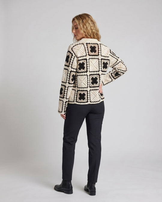 Product 15645963714890 - back_view