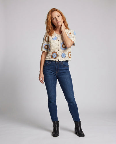 Damen Häkelbluse mit floralen Motiven