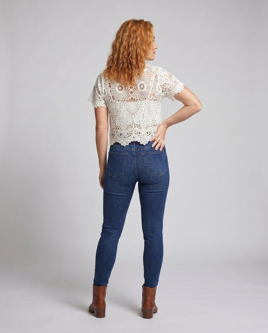 Product 15646872928586 - back_view