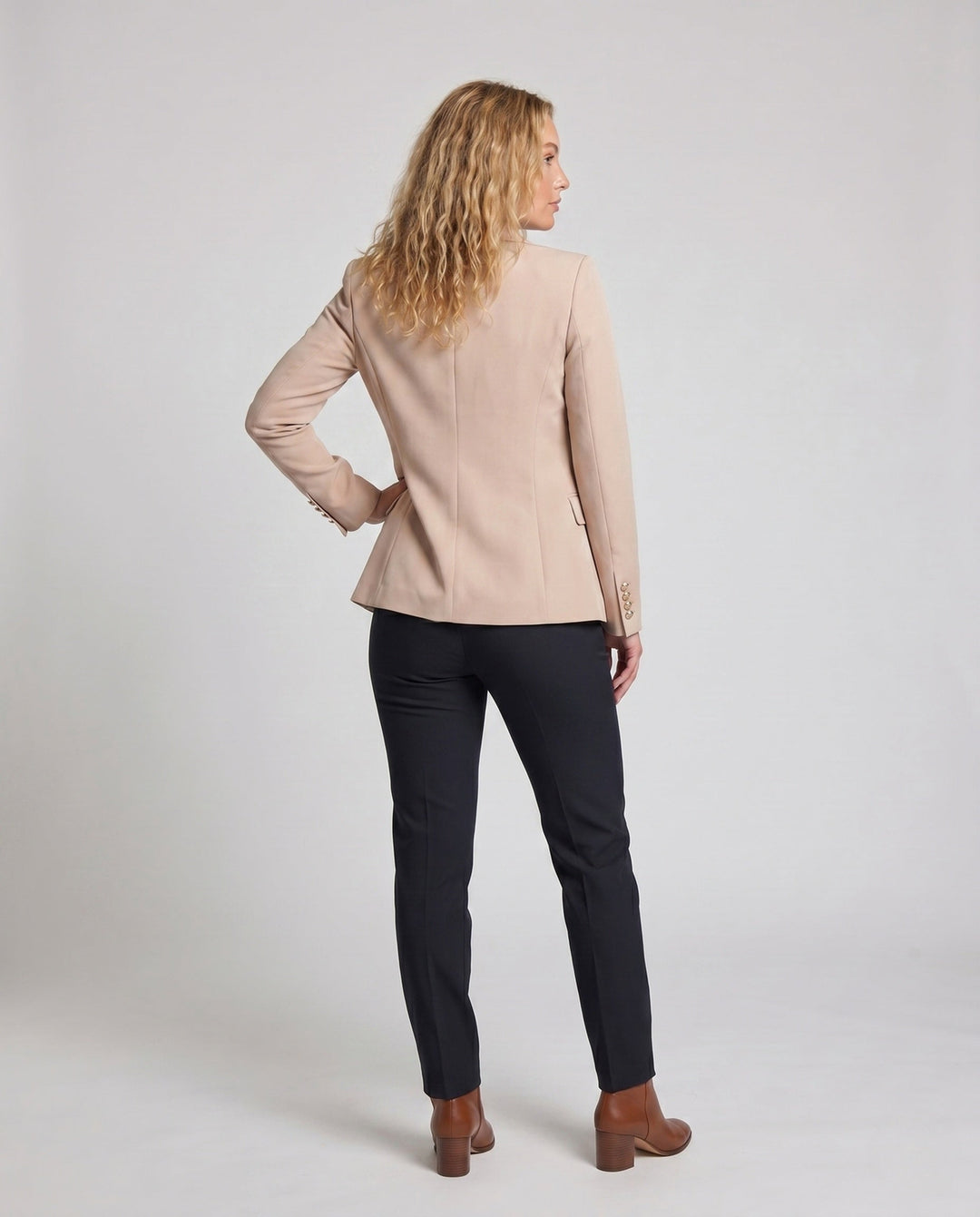 Product 15654607552842 - back_view