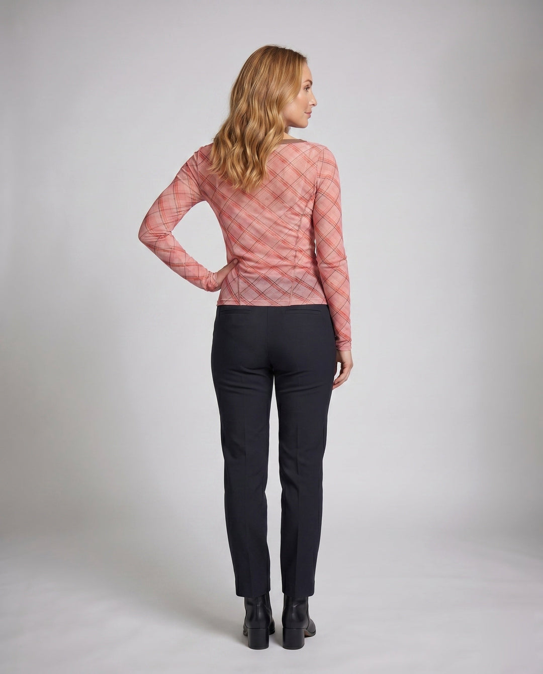 Product 15659684135242 - back_view