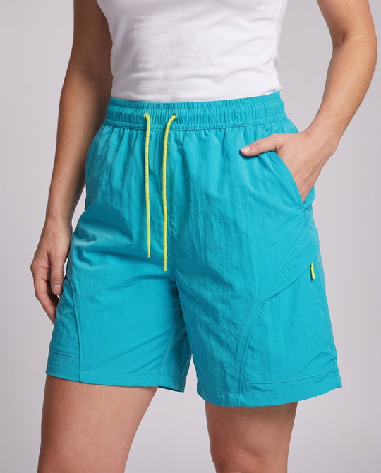 Product 15866016399690 - close_up_detail