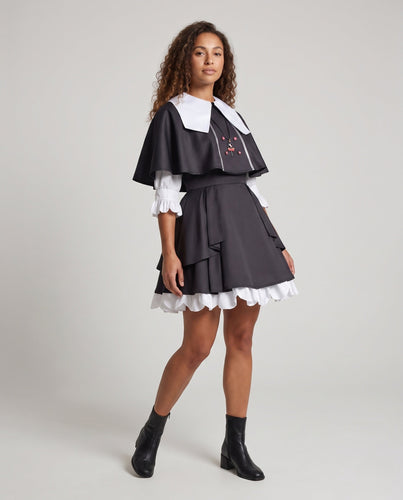 Damen Cosplay-Kleid mit klassischem Design und erstklassigen Accessoires Shop Nory