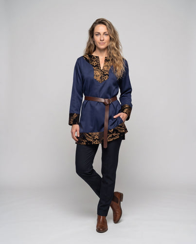 Elegante Damenkaftan mit aufwendigen Verzierungen und Gürtel Details Shop Nory