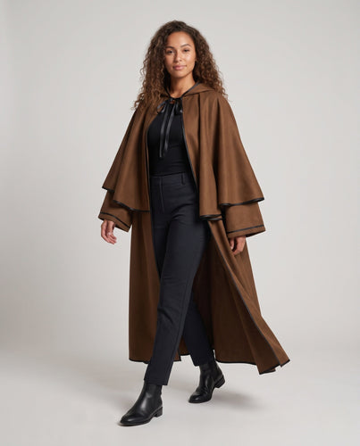 Damen eleganter Kapuzenumhang mit fließendem Schnitt und weiten Ärmeln Shop Nory