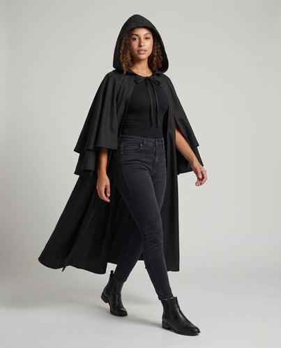 Damen eleganter Kapuzenumhang mit raffinierten Spitzenakzenten Shop Nory