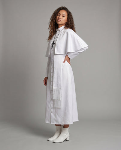 Damen Liturgisches Gewand mit eleganter Kragenpartie und stylischem Umhang Shop Nory