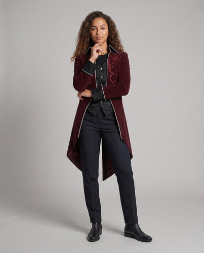 Damen Eleganter Gothic-Mantel mit kunstvollen Verzierungen Shop Nory