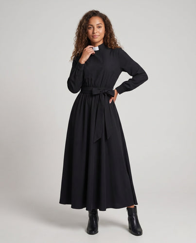 Frauen Elegante Maxikleid mit Hohem Kragen und Maßgeschneidertem Detail Shop Nory