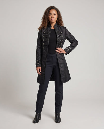 Damen historischer Brokatmantel mit eleganten Details und dekorativen Knöpfen Shop Nory