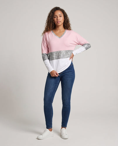Damen Langarmshirt mit V-Ausschnitt, dekorativen Riemen und Herzdruck Shop Nory