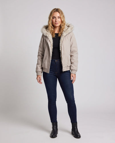 Damen Modische Kapuzenjacke mit Fleecefutter Shop Nory