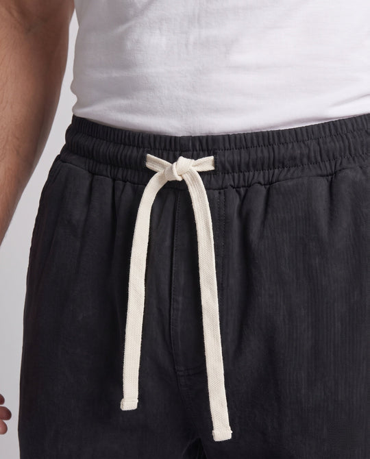 Product 16014738784586 - close_up_detail