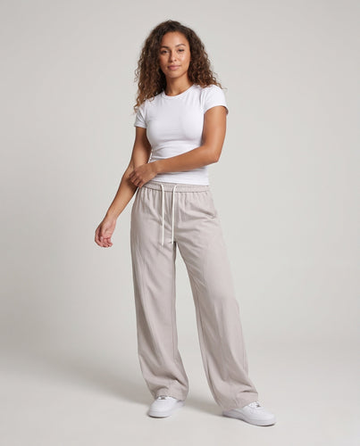 Damen weite Baggy-Hose mit Kordelzug und markanten Paneleiern Shop nory
