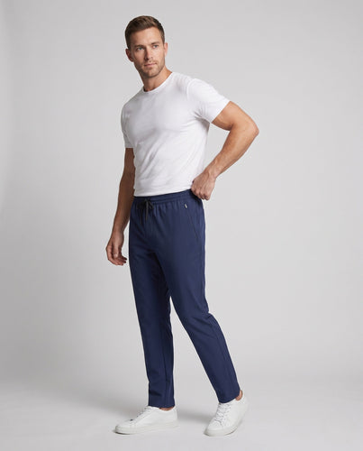 Herren leichte technische Jogginghose mit elastischem Kordelzugbund, Reißverschlusstaschen und geradem Bein Shop nory