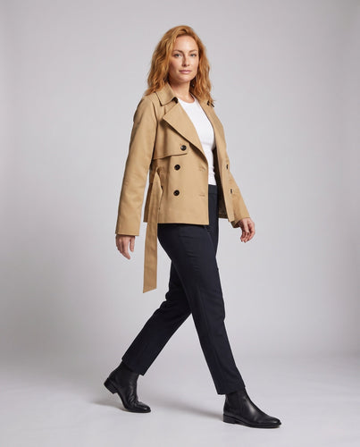 Damen Kurzer doppeltreihiger Trenchcoat mit Taillengürtel und weitem Cape‑Ärmel Shop Nory