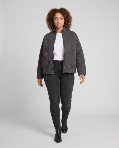 Damen Oversize-Steppjacke mit Stehkragen und aufgesetzten Taschen Shop Nory
