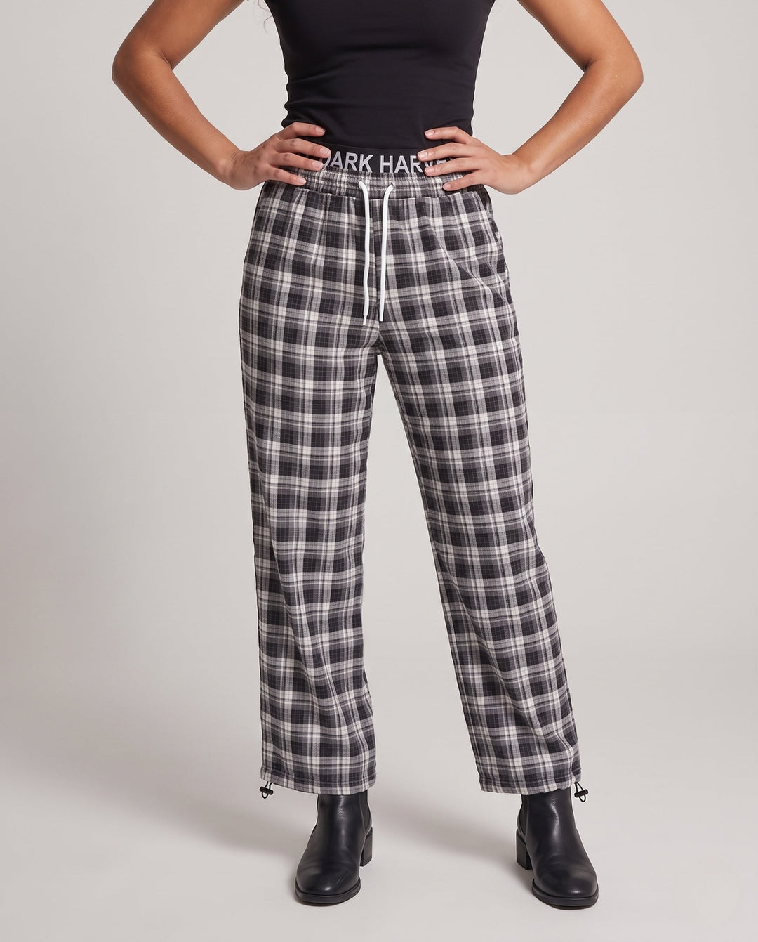 Product 16025001689418 - lower_body