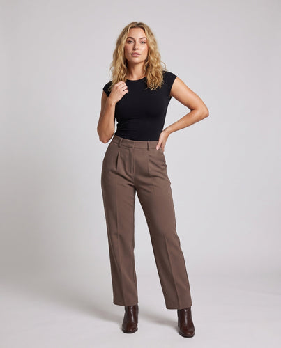 Frauen Elegante und Bequeme Hochwasserhosen Shop Nory
