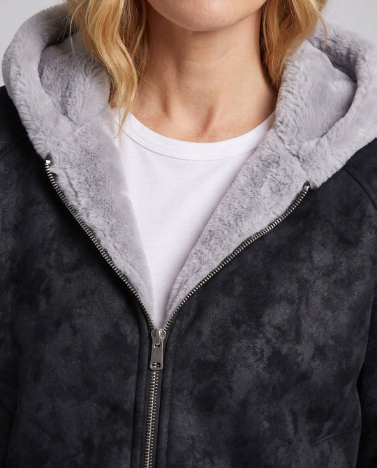 Product 16025130041674 - close_up_detail