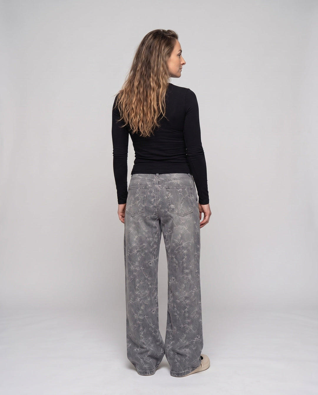 Product 16025141576010 - back_view