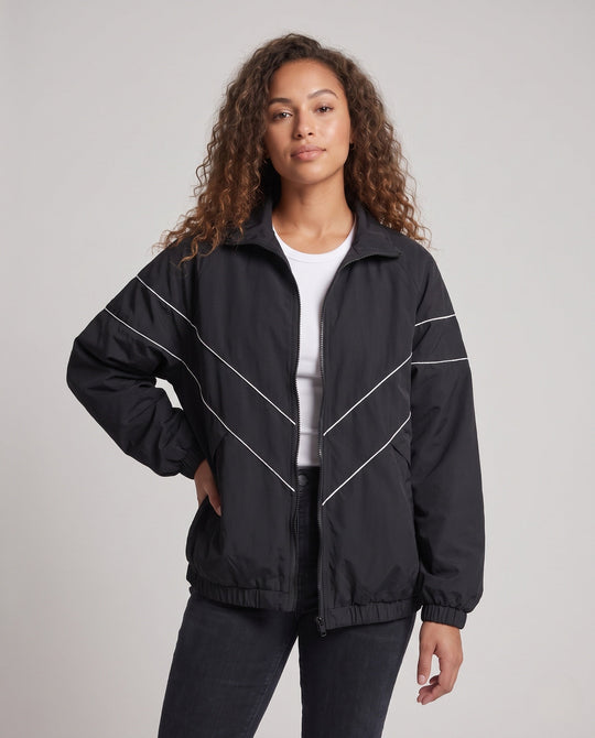 Product 16028658401610 - upper_body