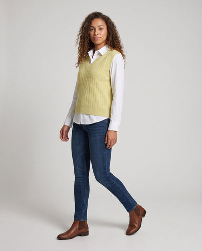 Damen Ärmellose Feinstrickweste mit V-Ausschnitt, feiner Rippenstruktur und kastiger Silhouette Shop Nory